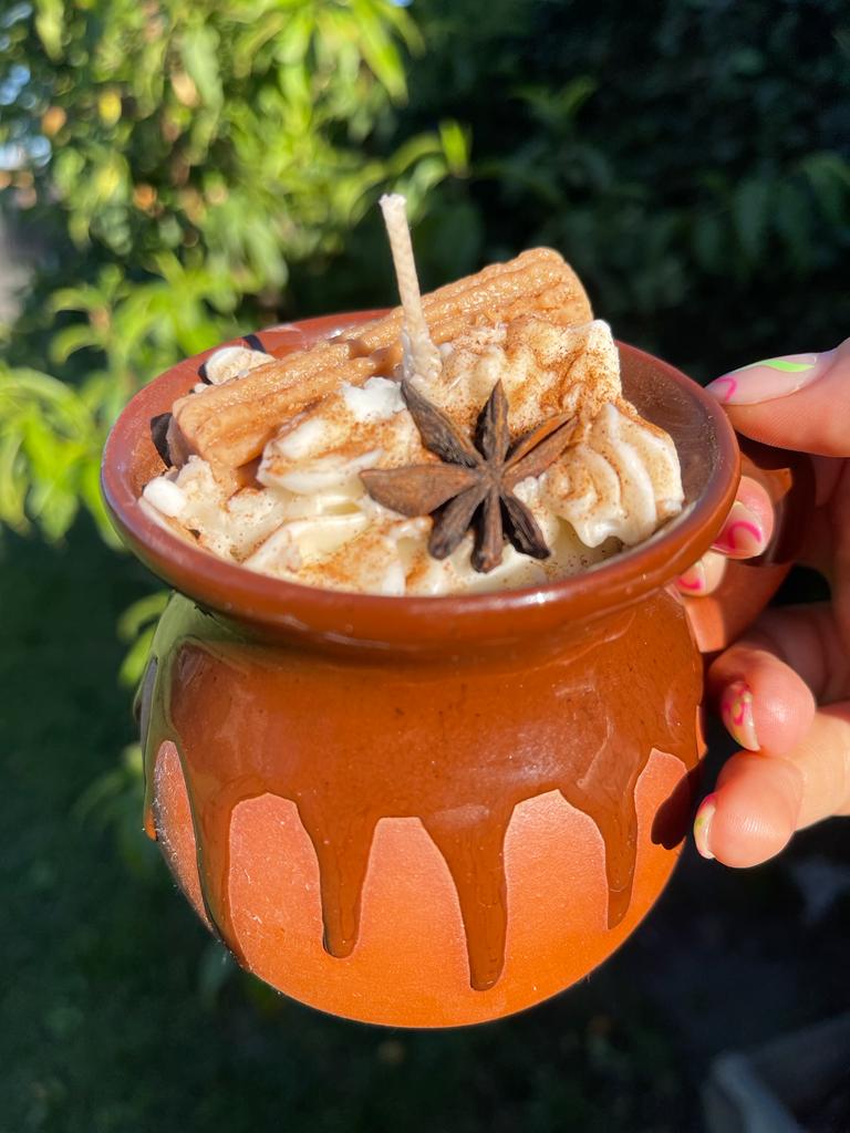 Tazita “clásica”crema con churro!