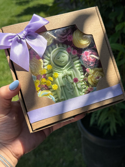 Gift Box of Virgen of Guadalupe with Flowers  🙏🏻✨💓